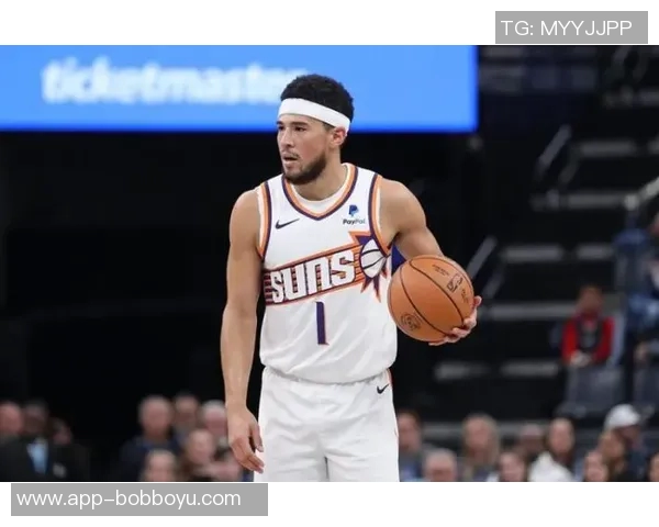 太阳队无传统控卫依然运转流畅布克状态回归巅峰表现 太阳队无传统控卫依然运转流畅布克状态回归巅峰表现