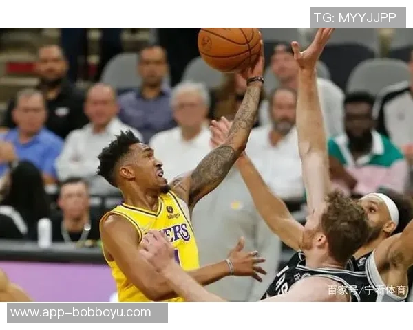 帕金斯调侃佩林卡用二手车换豪车称独行侠如同笑话般荒唐 帕金斯调侃佩林卡用二手车换豪车称独行侠如同笑话般荒唐